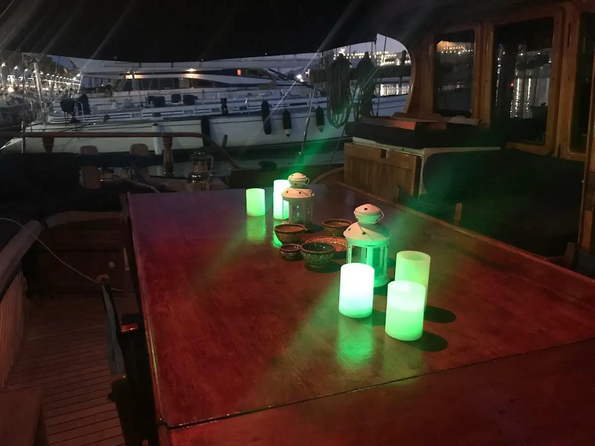Boat Hotel The Umoja Experience Benalmadena