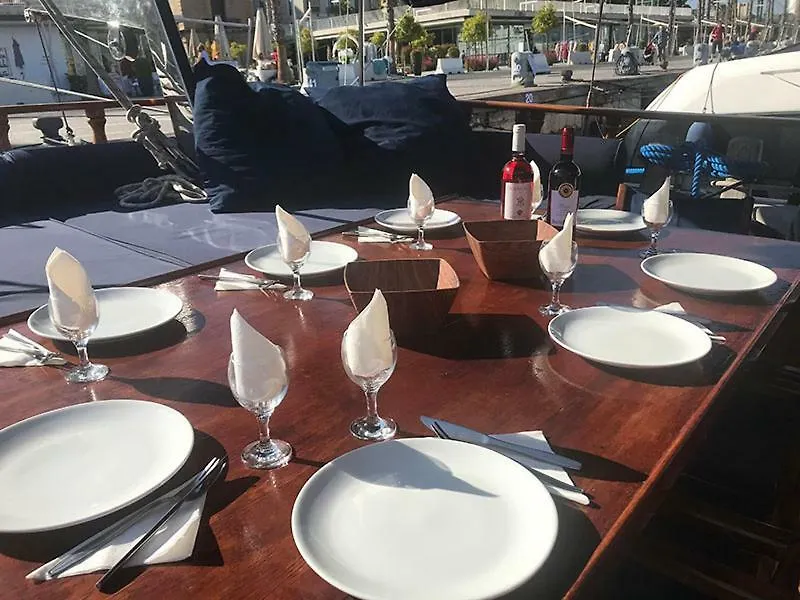 Botel Boat Hotel The Umoja Experience Benalmadena